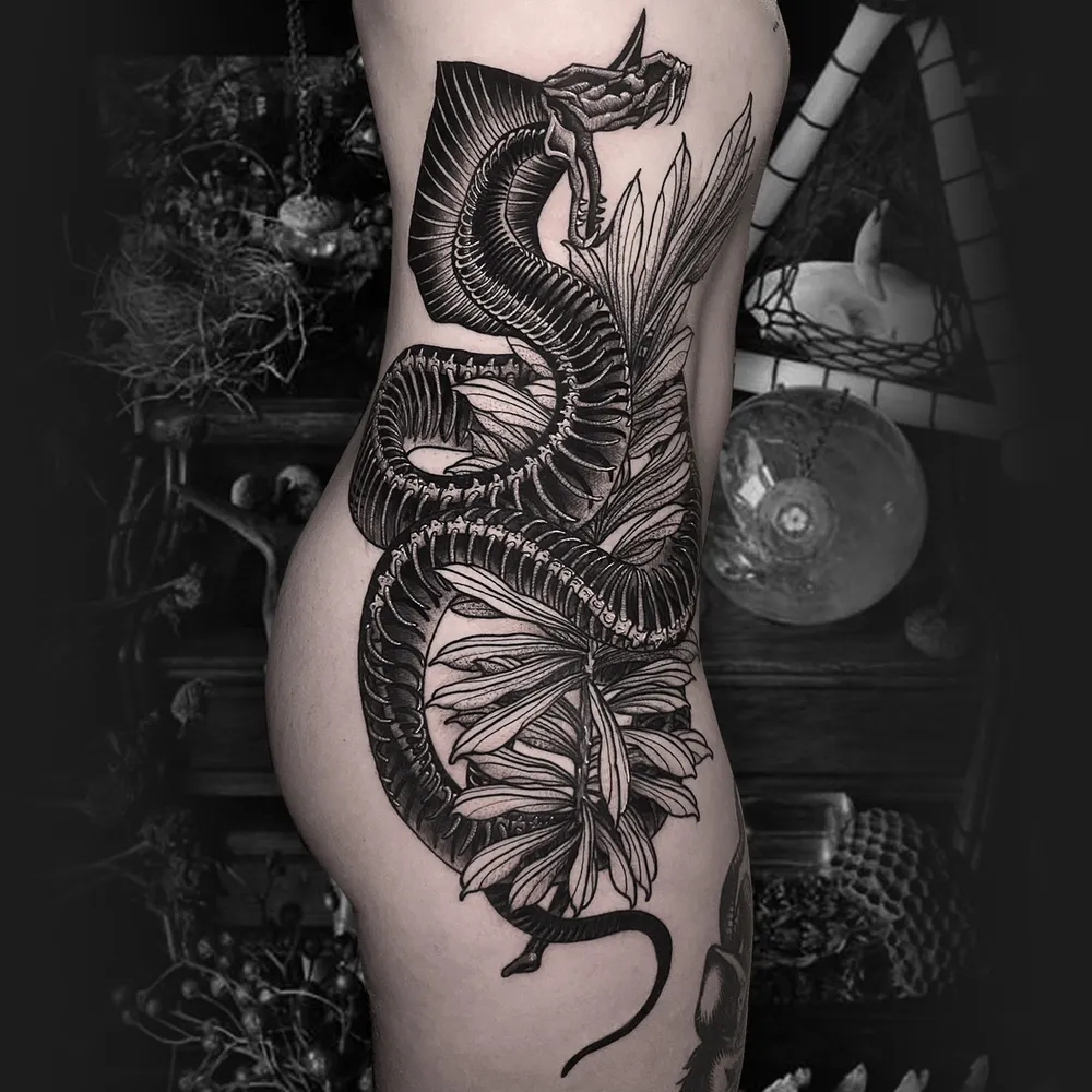 Tatouage réalisé chez Electric Funeral Tattoo — pièce 2