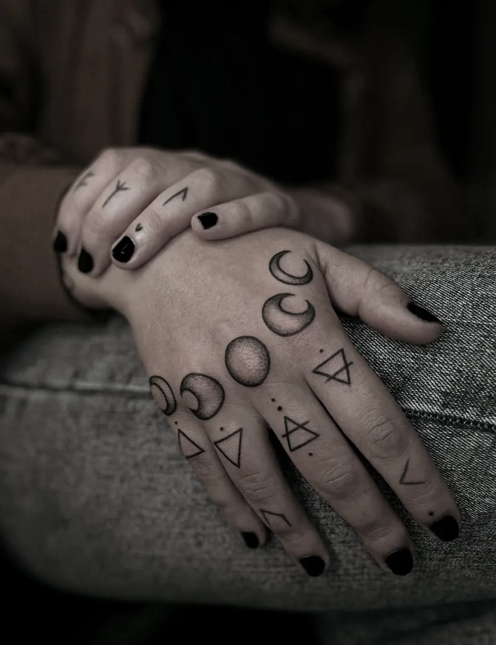 Tatouage réalisé chez Electric Funeral Tattoo — pièce 9